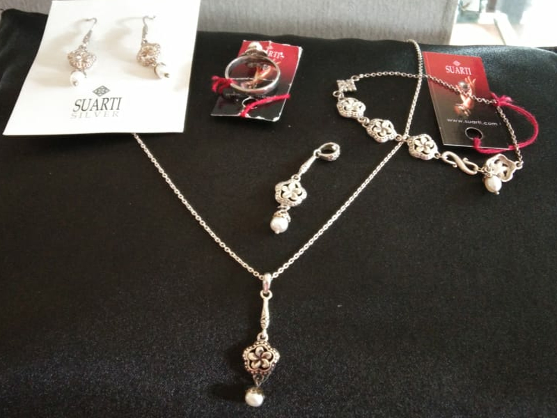 Bidadari Silver set Ring Earing, Neclace, Pendant and Bracelet with Mothe of Pearl